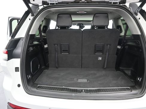 Used 2022 Jeep Grand Cherokee L Limited image 11