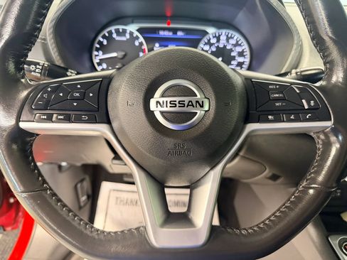 Used 2022 Nissan Sentra SV FWD image 9