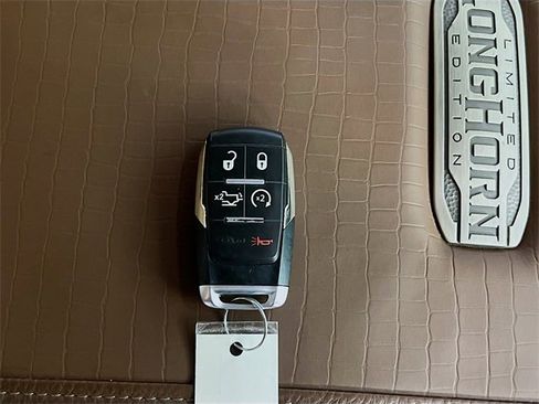 Used 2024 RAM 3500 Limited w/ Safety Group image 32