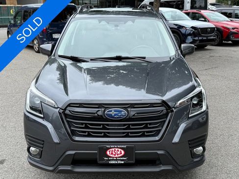 Used 2023 Subaru Forester Premium AWD/4WD image 2