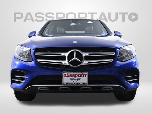 Used 2017 Mercedes-Benz GLC 300 4MATIC image 2