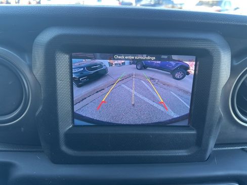 Used 2018 Jeep Wrangler Unlimited Sport S image 64