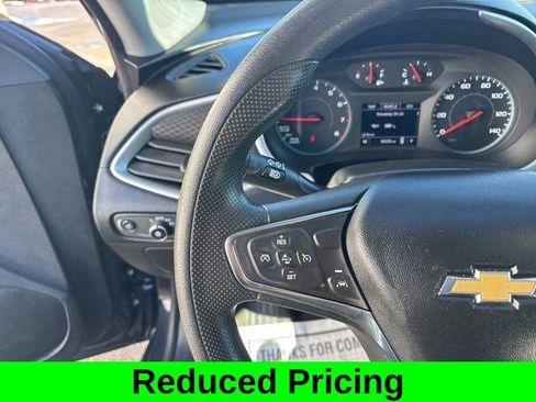 Used 2023 Chevrolet Malibu LT image 17