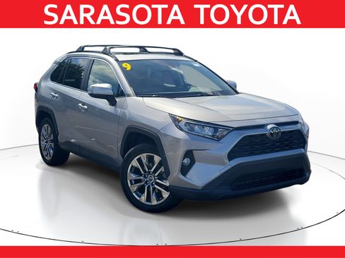 Used 2019 Toyota RAV4 XLE Premium FWD image 1
