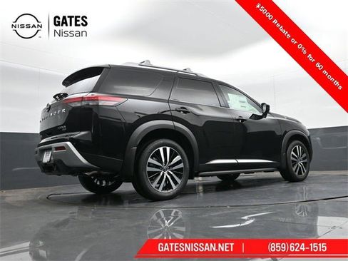 New 2025 Nissan Pathfinder Platinum image 44