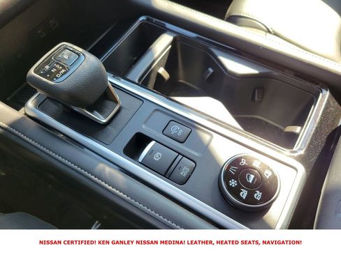 Certified 2025 Nissan Pathfinder SL image 27