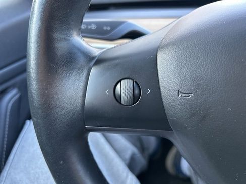 Used 2018 Tesla Model 3 image 21