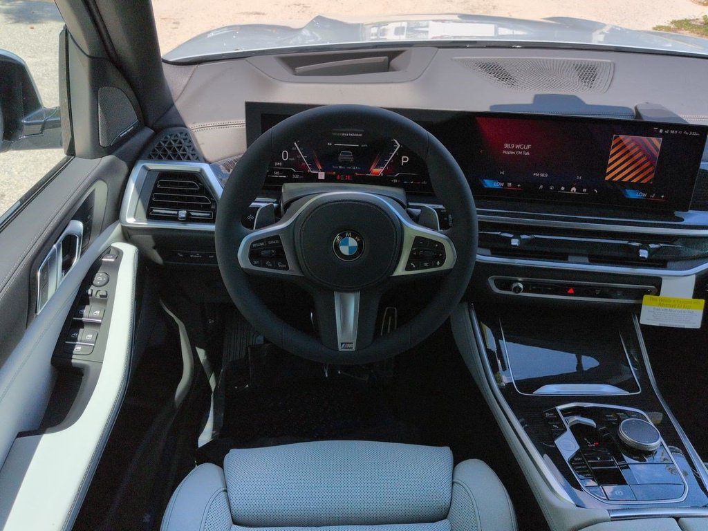 New 2026 BMW X5 xDrive40i w/ M Sport Package AWD/4WD image 16