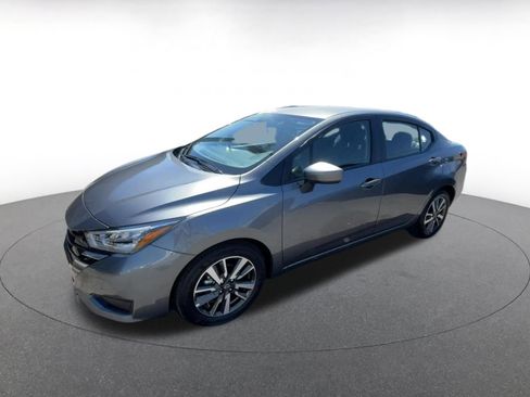 Used 2025 Nissan Versa SV FWD image 8