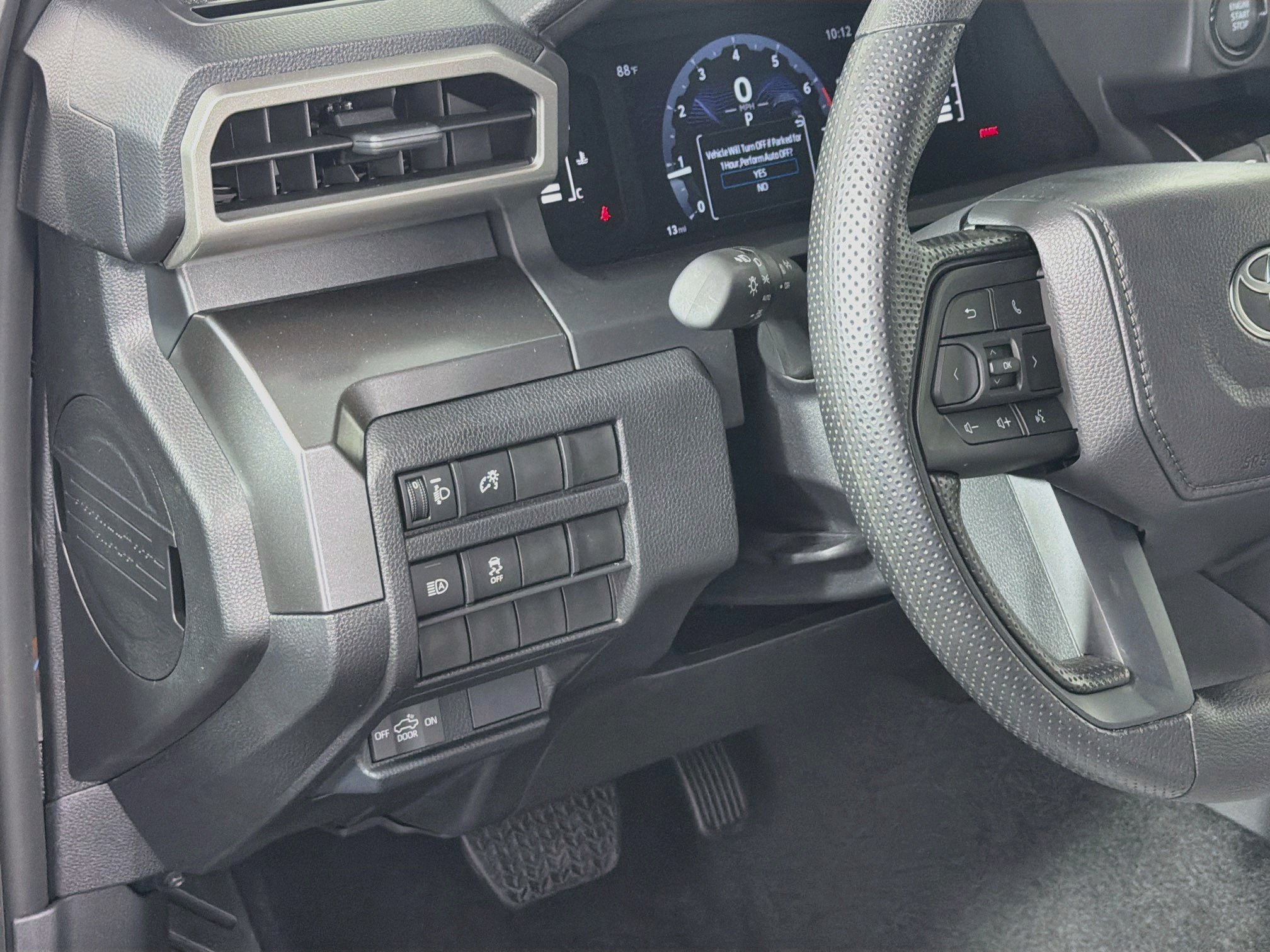 Used 2026 Toyota Tacoma SR5 AWD/4WD image 17