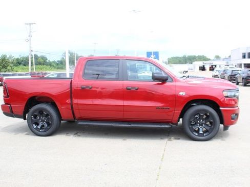 New 2026 RAM 1500 Express AWD/4WD image 8