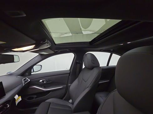 New 2025 BMW 330i xDrive Sedan w/ Convenience Package image 23