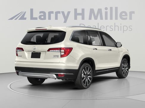 Used 2019 Honda Pilot Touring image 2