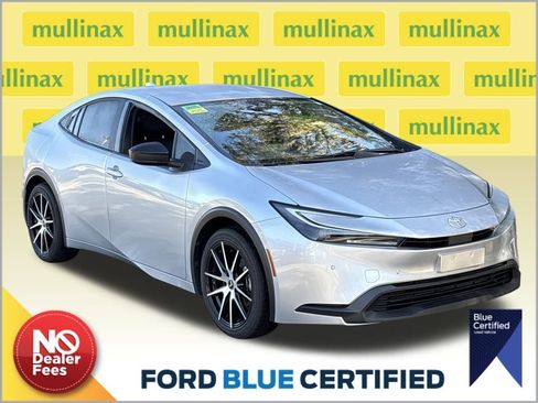 Used 2024 Toyota Prius Limited image 1