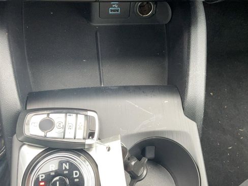 Used 2021 Ford Escape SE w/ Convenience Package image 19