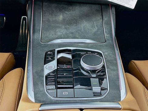 New 2026 BMW X7 xDrive40i w/ M Sport Package image 17