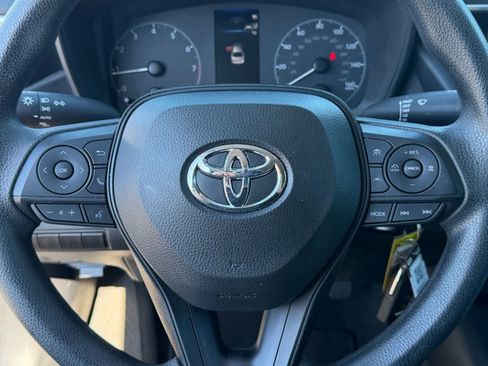 Used 2023 Toyota Corolla LE w/ Carpet Mat Package (TMS) FWD image 9
