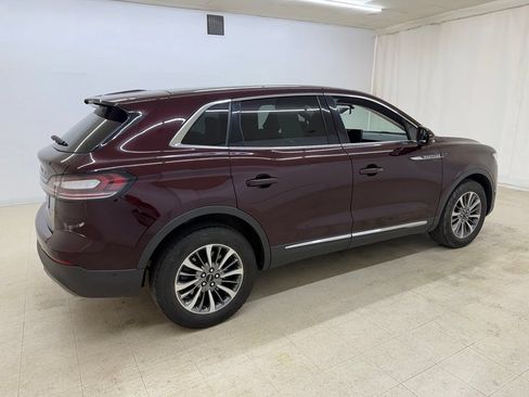 Used 2022 Lincoln Nautilus Reserve AWD/4WD image 6
