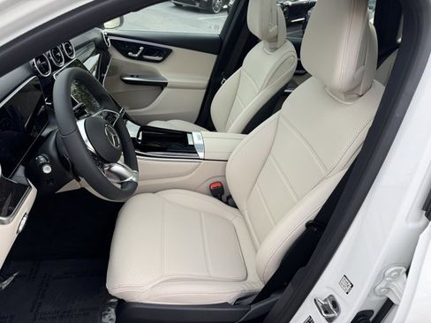 Used 2026 Mercedes-Benz GLC 300 image 16