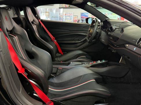 Used 2020 Ferrari F8 Tributo RWD image 34