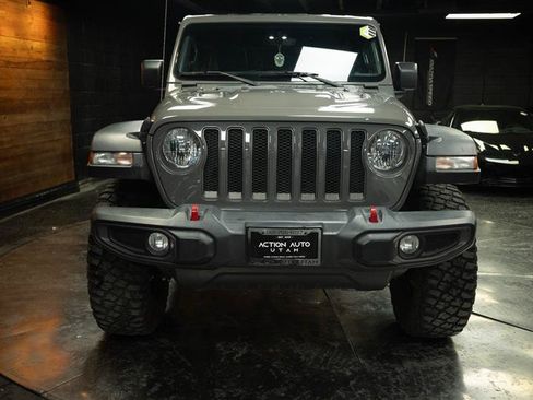 Used 2022 Jeep Wrangler Unlimited Rubicon AWD/4WD image 3