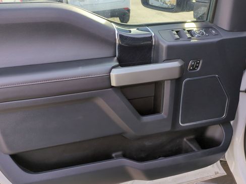 Used 2022 Ford F350 Platinum image 15