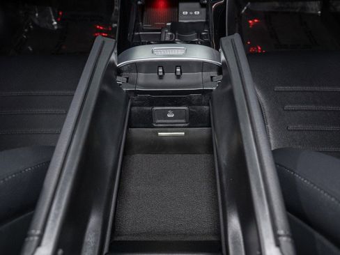 Certified 2025 Mercedes-Benz C 300 Sedan image 21