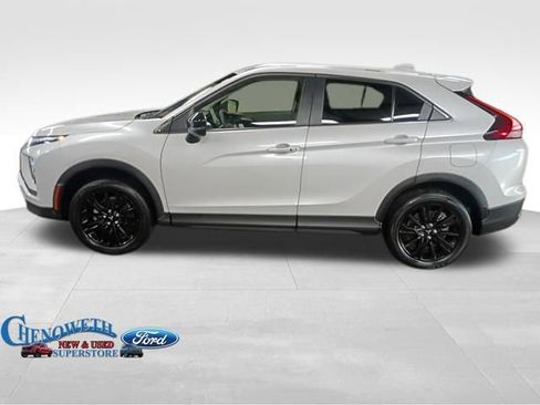 Used 2024 Mitsubishi Eclipse Cross LE image 2
