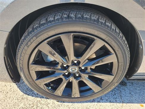 Used 2024 MAZDA MAZDA3 s image 18
