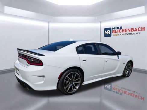 Used 2022 Dodge Charger R/T w/ Plus Group RWD image 4