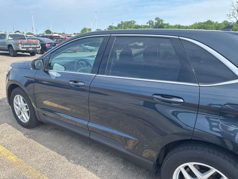 Used 2022 Ford Edge SEL w/ Convenience Package AWD/4WD image 15