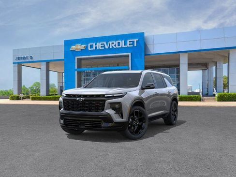 New 2026 Chevrolet Traverse RS w/ LPO, Floor Liner Package FWD image 34