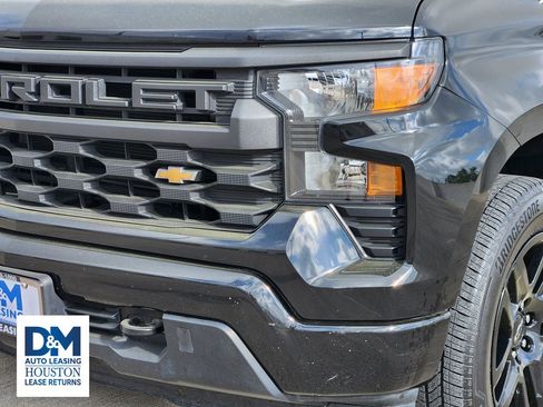 Used 2022 Chevrolet Silverado 1500 Custom image 10