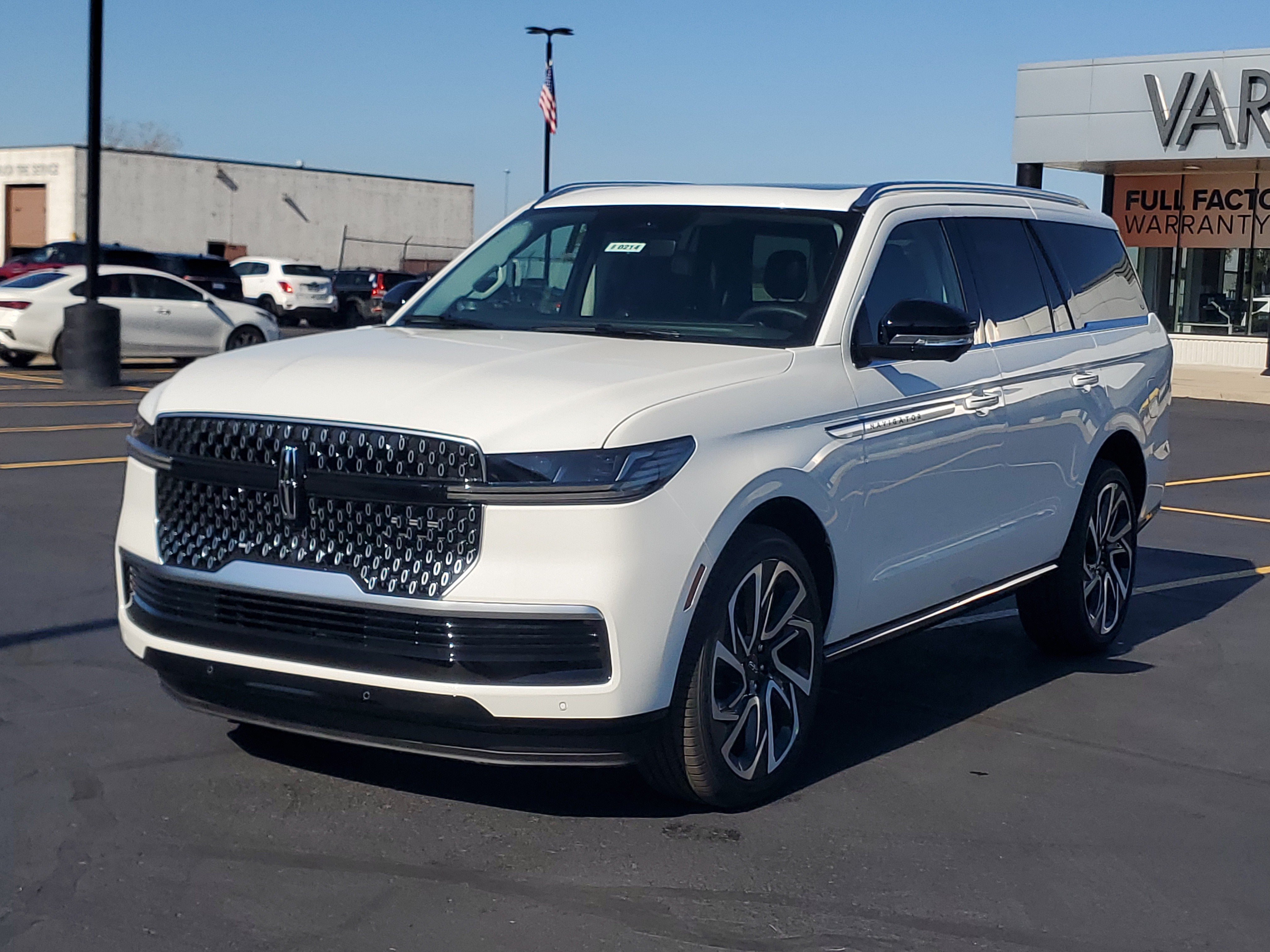 New 2027 Lincoln Navigator Reserve AWD/4WD image 2