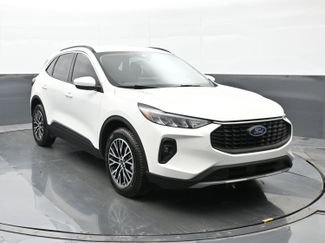 Used 2023 Ford Escape SE video 2
