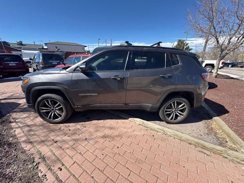 Used 2018 Jeep Compass Sport image 4