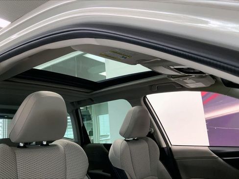 Used 2023 Subaru Forester Premium image 28