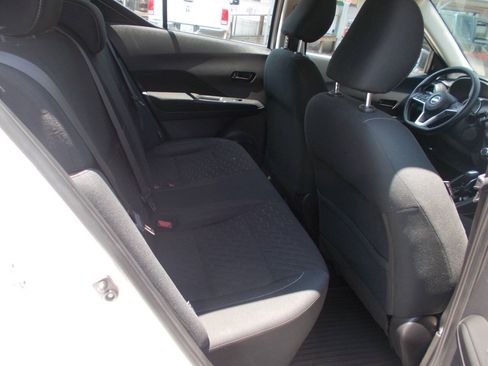 Used 2022 Nissan Kicks S FWD image 8