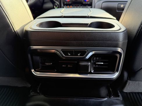 Used 2023 GMC Sierra 2500 Denali image 17