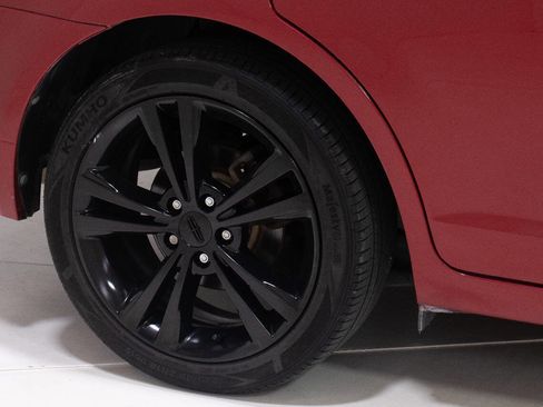 Used 2012 Lincoln MKZ AWD w/ Sport Appearance Pkg image 29