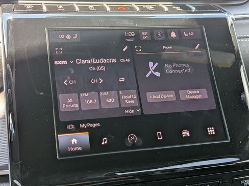 New 2025 Jeep Grand Cherokee Altitude image 16