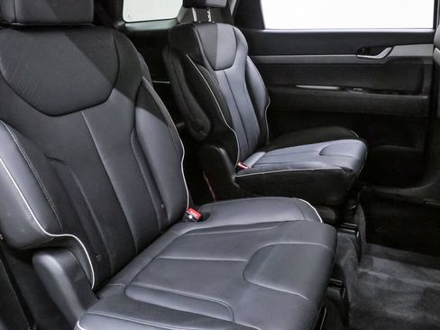 Certified 2025 Hyundai Palisade SEL FWD image 12