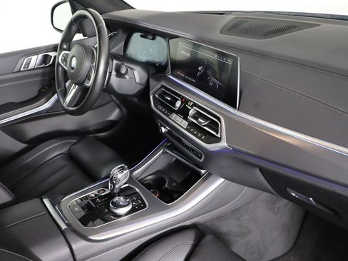 Used 2022 BMW X5 xDrive40i w/ M Sport Package image 33