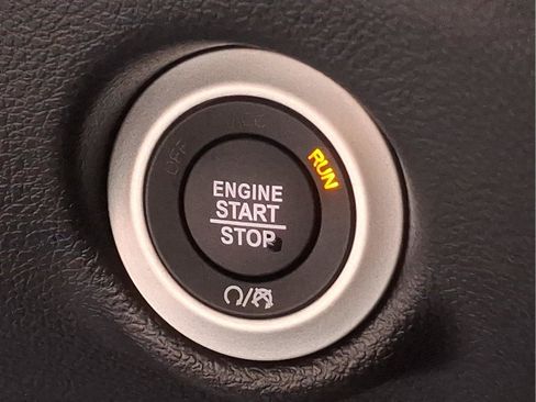 New 2027 Chrysler Pacifica Select AWD/4WD image 14