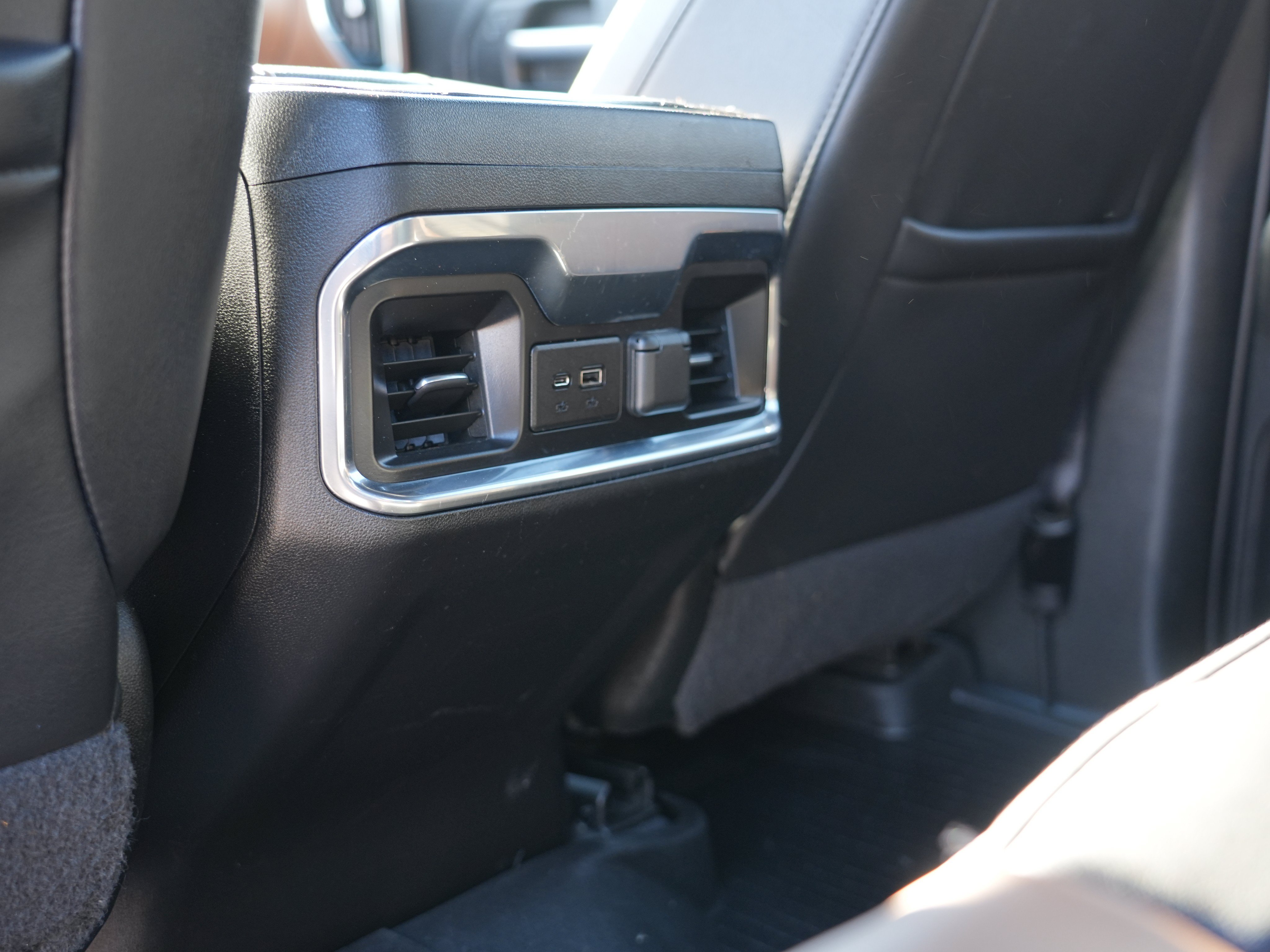 Used 2022 Chevrolet Silverado 2500 High Country w/ Safety Package II AWD/4WD image 26