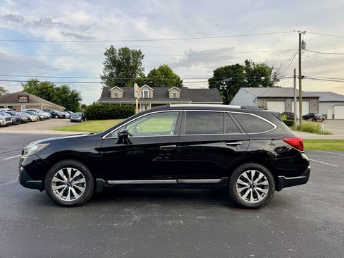 Used 2018 Subaru Outback 3.6R Touring w/ Popular Package #3 image 3