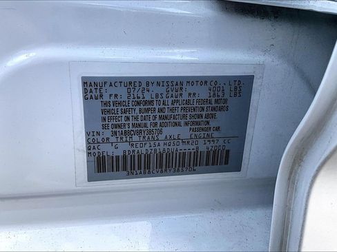 Used 2024 Nissan Sentra SV FWD image 17