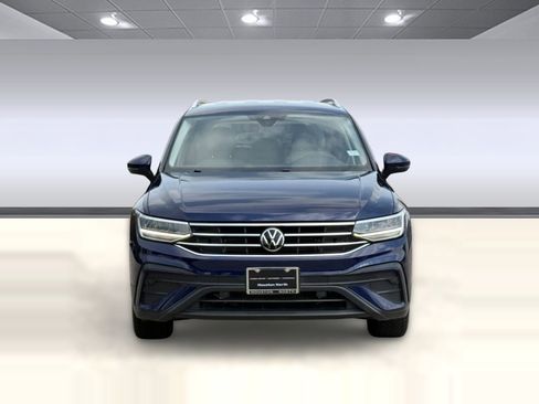 Used 2022 Volkswagen Tiguan SE AWD/4WD image 6