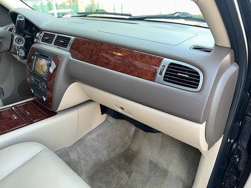 Used 2011 Chevrolet Tahoe LTZ image 23