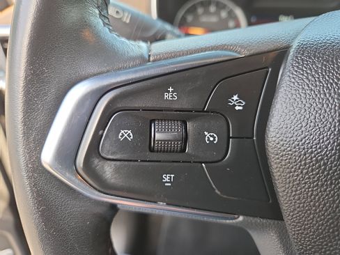 Used 2021 Chevrolet TrailBlazer ACTIV w/ Technology Package image 32